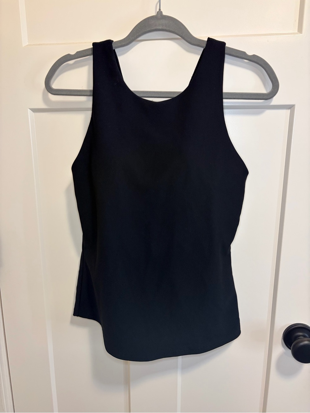 32 Degrees Black Scoop Neck Tank Top with Built in Bra- Women